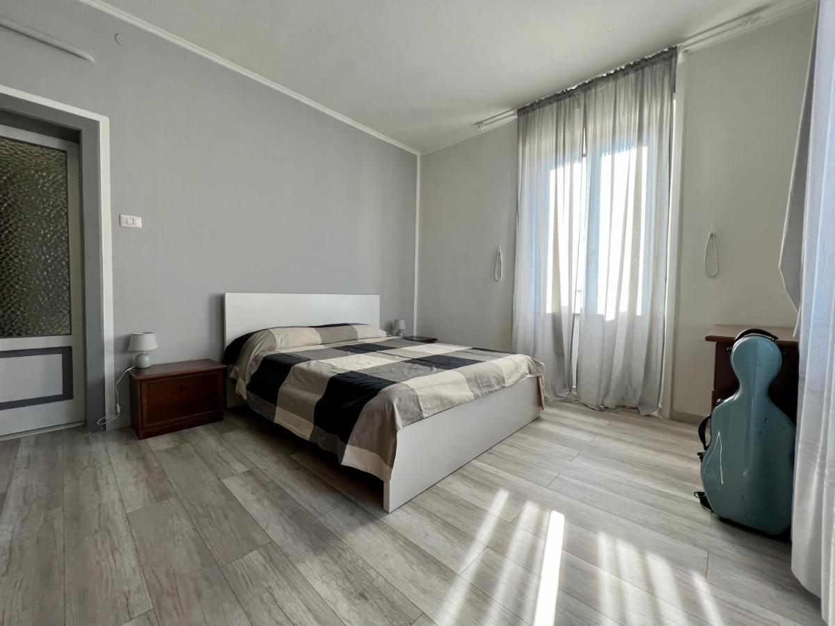 Il Ritrovo, Luminoso Trilocale In Citta Apartment Бергамо Екстериор снимка
